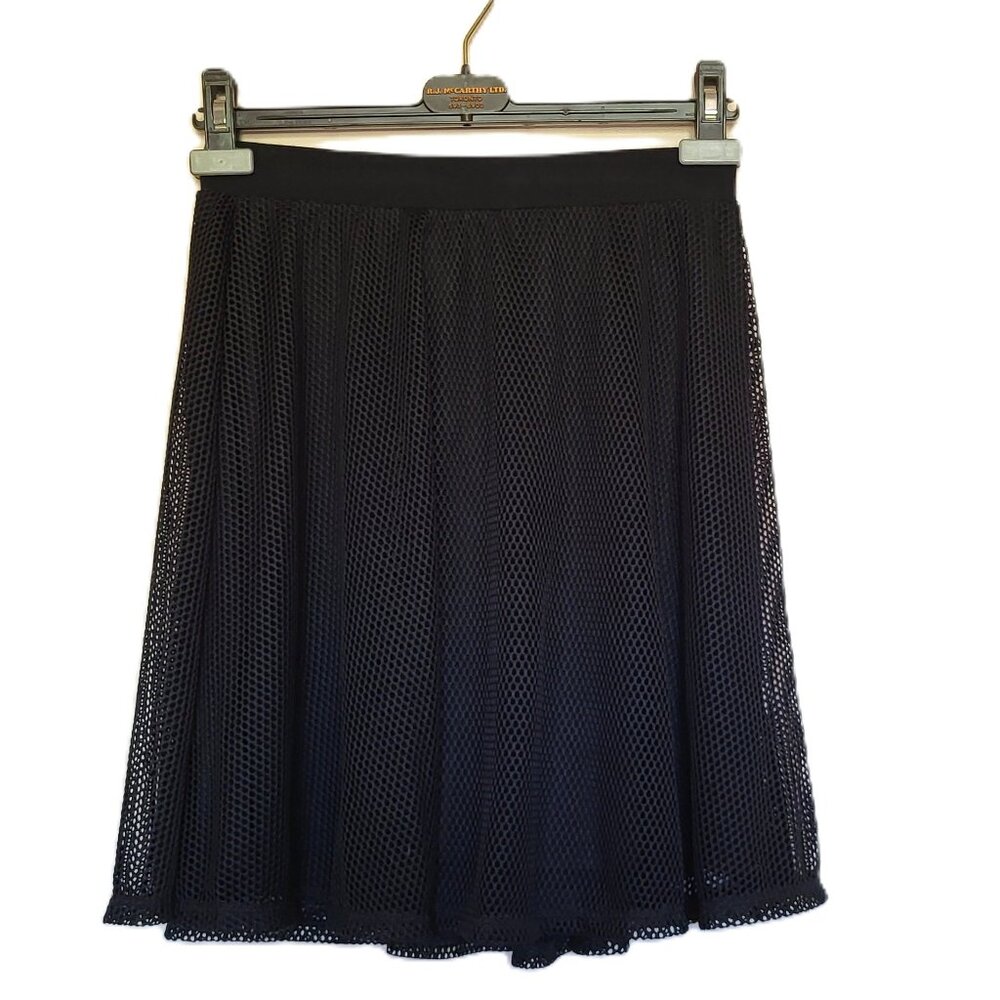 *NEW* HOT TOPIC Black Fishnet Overlay Skirt Size Small